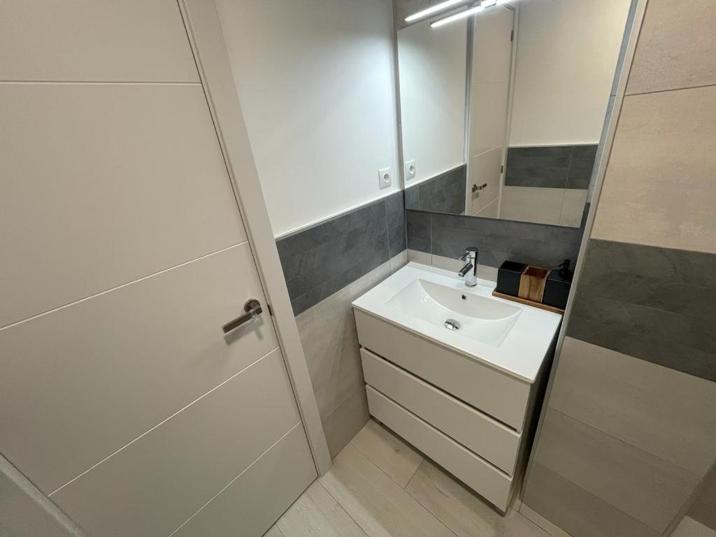 Alma Apartment Мадрид Екстериор снимка